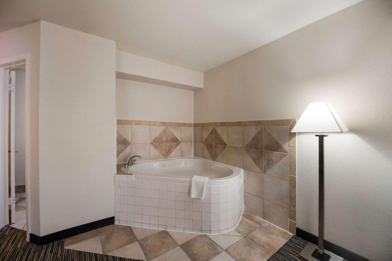 Quality Inn & Suites Lufkin Eksteriør bilde