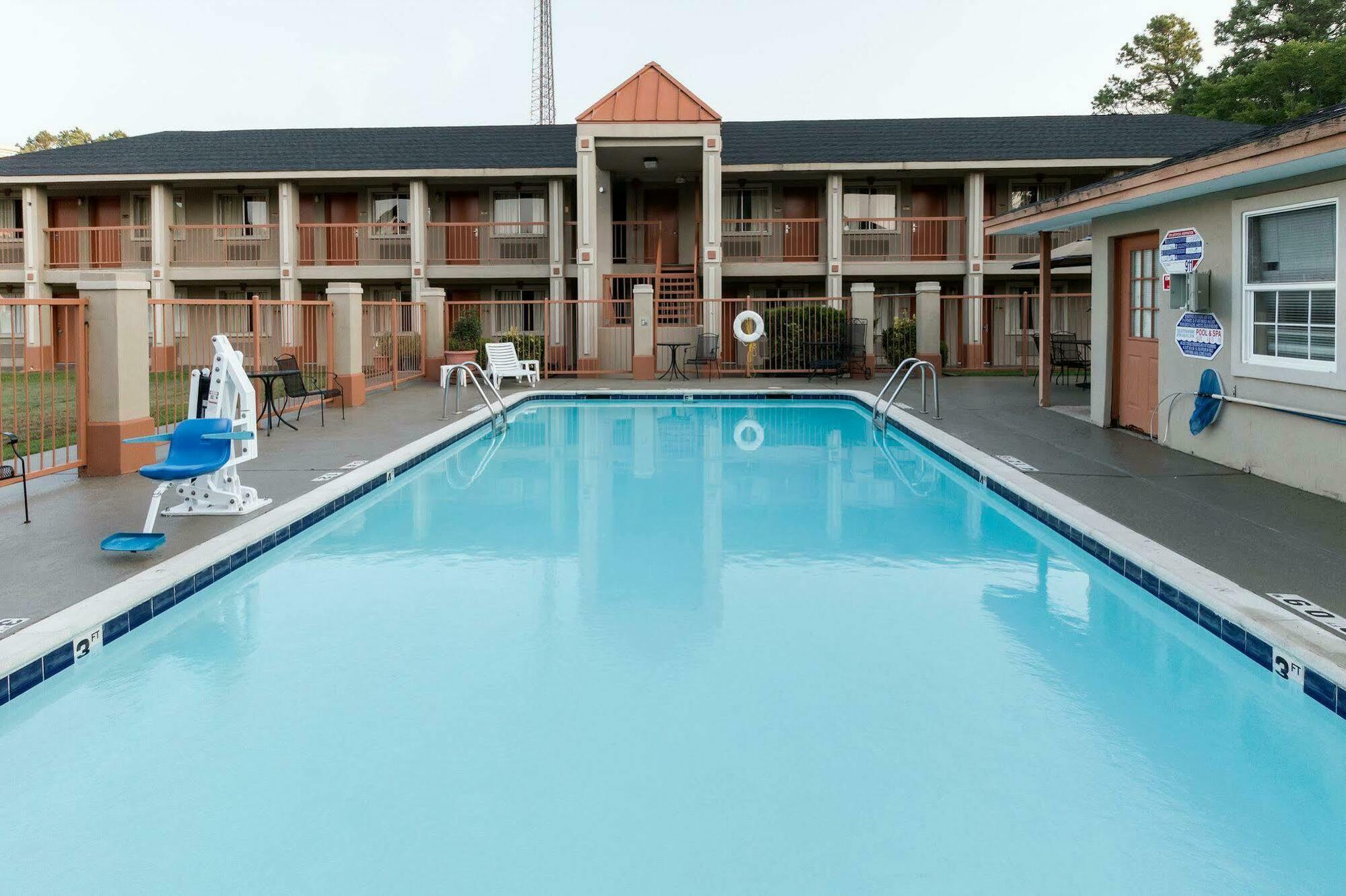 Quality Inn & Suites Lufkin Eksteriør bilde
